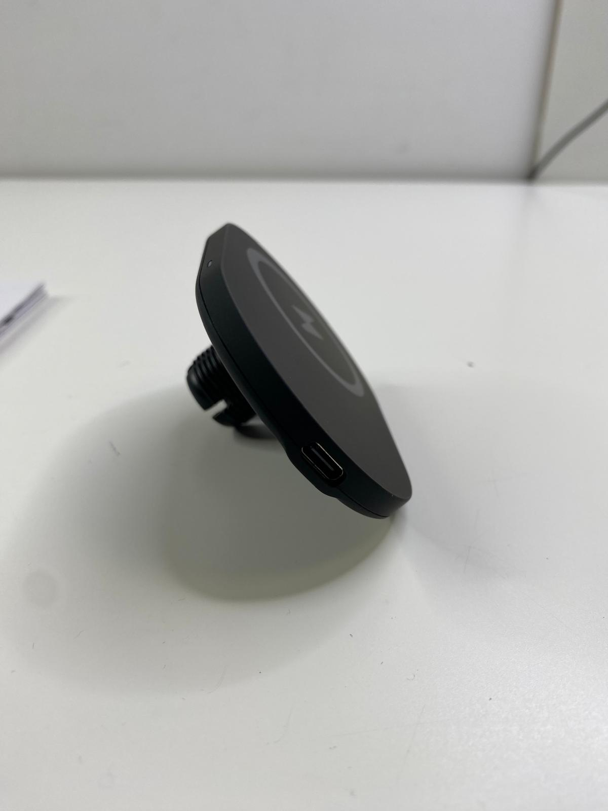 Chargeur sans fil rechargeable Comme neuf - Vue 2 - 